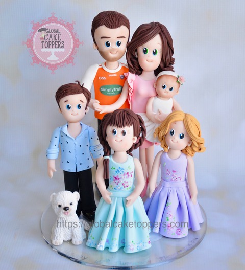 levely family with kids cake topper